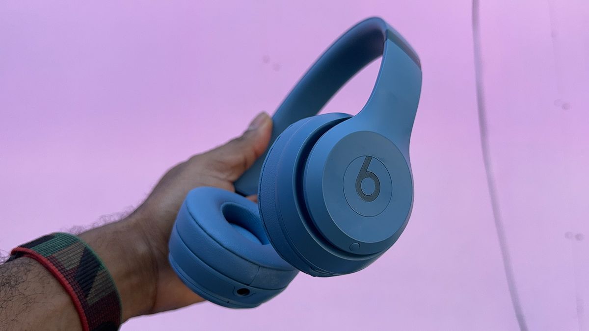 I’ve used these Beats headphones for over 500 hours, and now they’re 50% OFF during Best Buy’s Cyber Monday sale